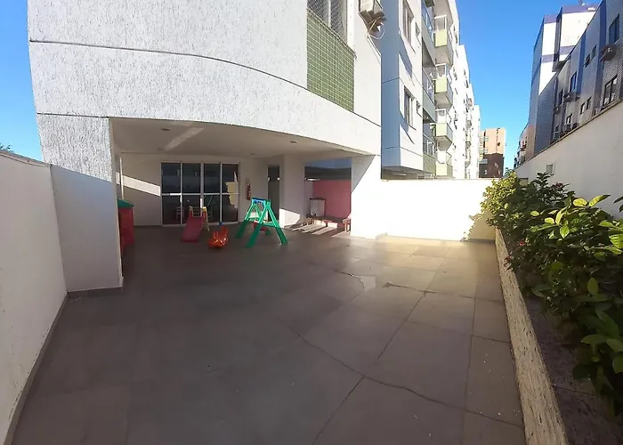 Apartamento para Temporada em Cabo Frio - Excelente Localização no Bairro Parque Riviera!